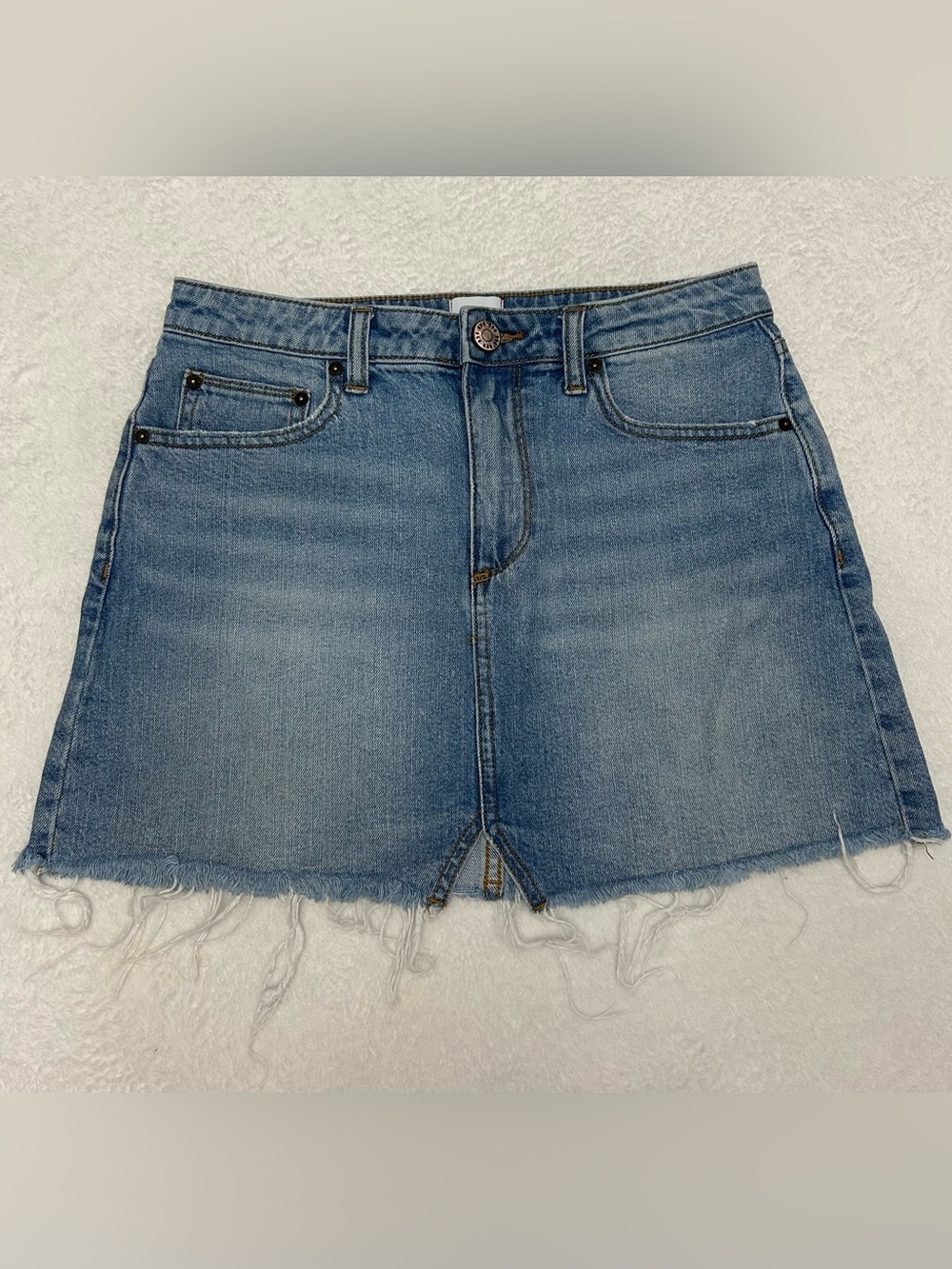 BDG Y2K Denim Highwaist Mini Skirt Small Light Wash Frayed Hem Minimalist Casual